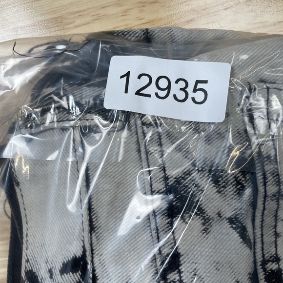 Vintage Guess Jean Shorts Womens 29 Black White Acid Tye Dye Distressed Festival - Picture 9 of 10